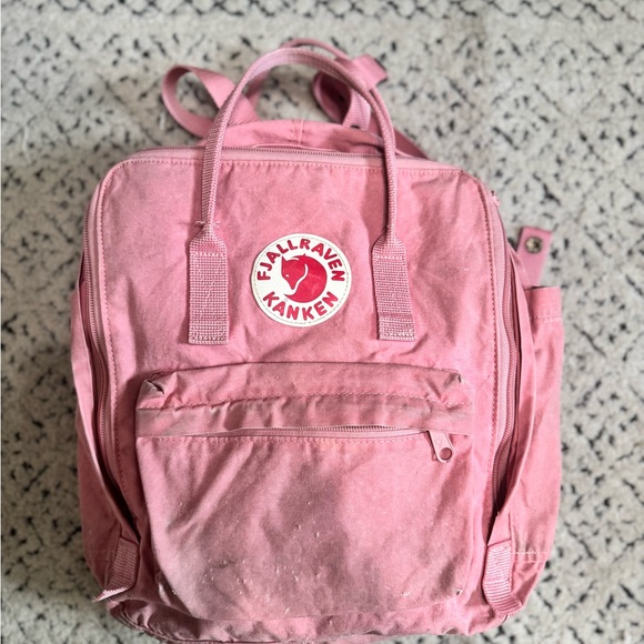 Fjallraven Kånken Dusty Pink Backpack - Picture 1 of 4